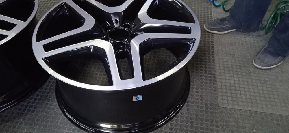 Мерседес:диски r21 amg+295/40/21 Toyo(зима