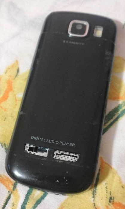 Кнопочний телефон More Z800 (китайська Nokia 6303)