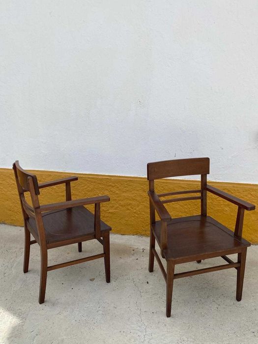 Par de cadeirões de braços Olaio