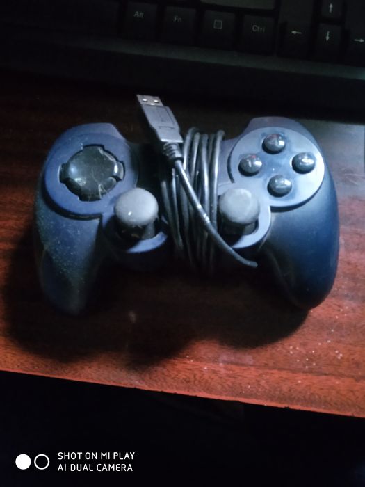 продам джойстик не дорого