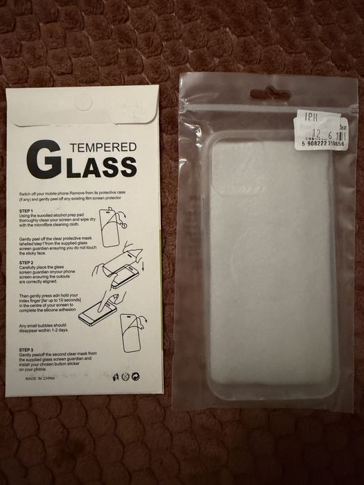 Etui / pokrowiec / nakładka do iPhone 12 / 12 Pro + szkło