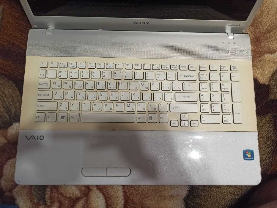 Ноутбук  Sony VAIO (VPCEF4E1R) на запчастини (або відновлення)