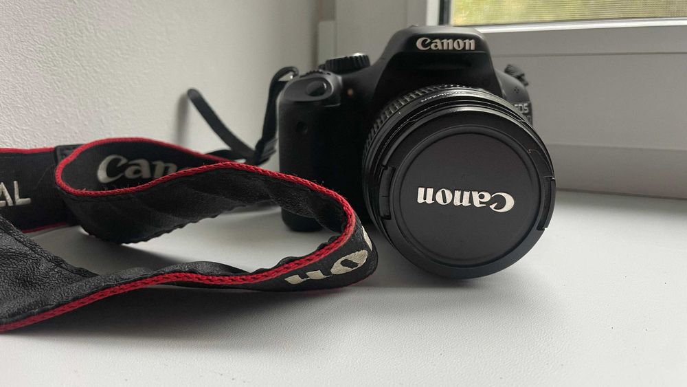 Фотоапарат Canon EOS 550D