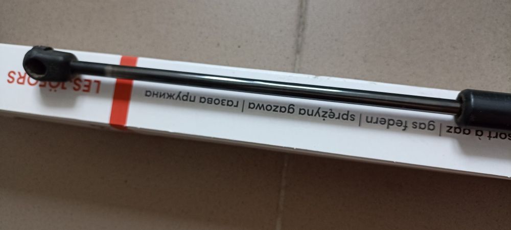 Амортизатор оригінал Кіа соренто2007