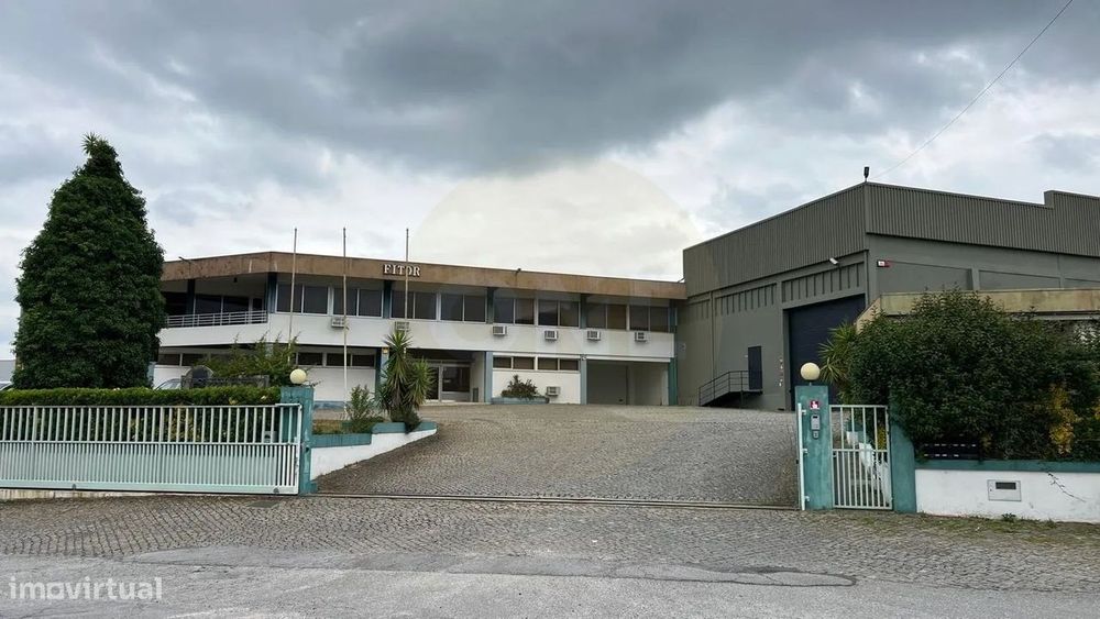 Armazém Industrial com 882 m² à venda em Avidos