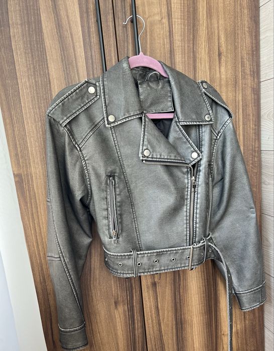 Трендова шкіряна куртка .ідеальний крій.must-have цього сезону