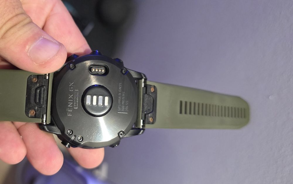 Vendo Garmin Fénix 6x pro sapphire.