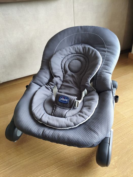 Vendo Espreguiçadeira/Baloiço de bébé Hoopla (Chicco)