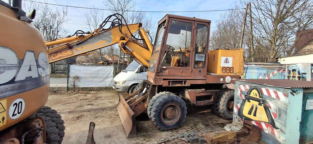 Sprzedam Koparkę CASE model 688