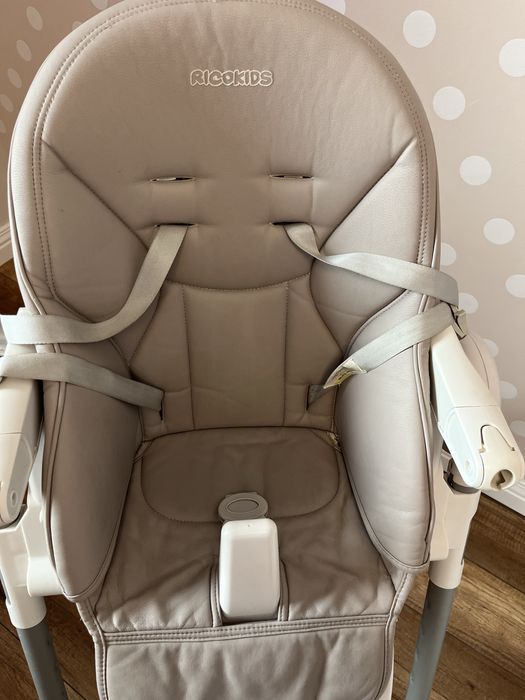 Krzeswlko do karmienia Ricardo