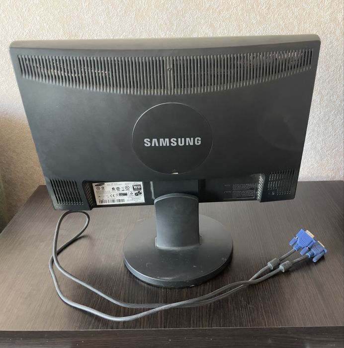 Монітор Samsung 19 дюймів