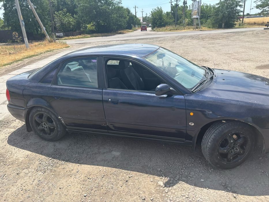 Продам ауді а4б5 1997 рік