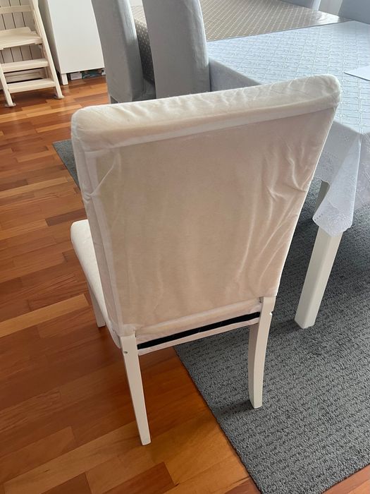 Cadeiras Ikea brancas