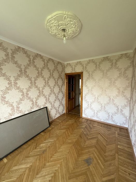 Балковская / Дюковские бани   Продам 4-х комнатную квартиру 100 кв.м.  7 этаж   Госпрограммы  Двухсторонняя