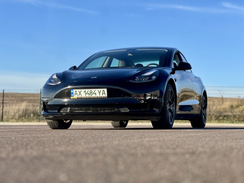 Tesla model 3 LFP 2022 14 тис ки