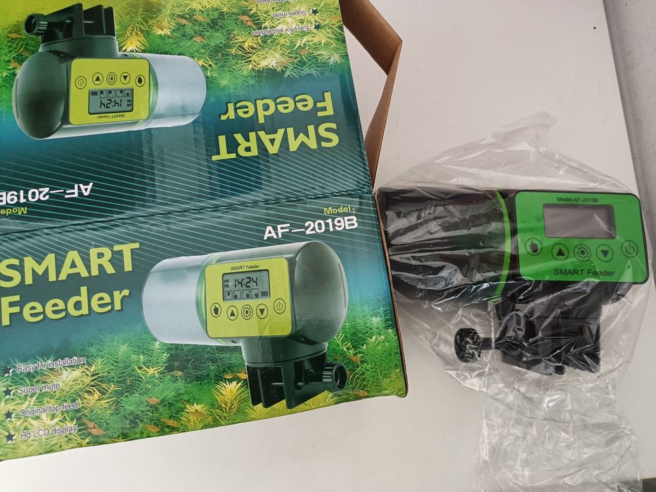 Alimentador automático peixes