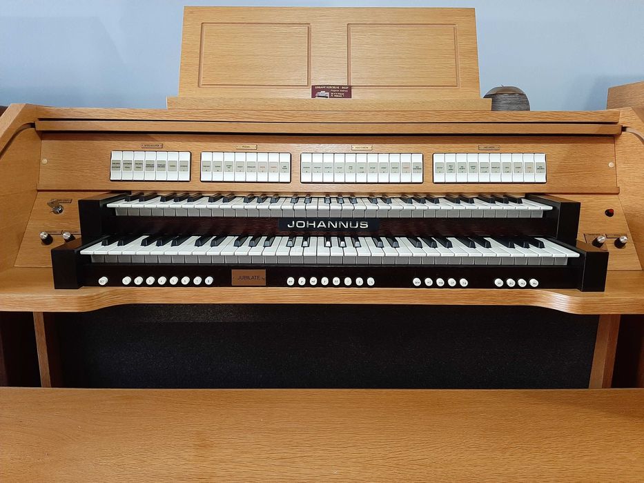 Cyfrowe organy kościelne Johannus Jubilate stan idealny