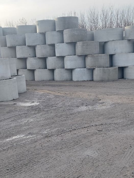 Бетонные кольца купить. Бетонные кольца для канализаци.