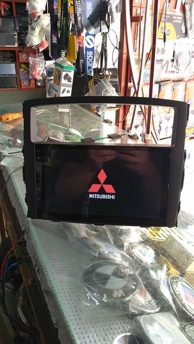 Магнитолы андроид Мерс Ауди VW Опель форд Митсубиси БМВ Рено