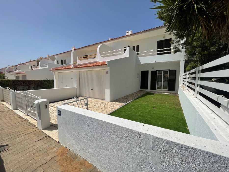 Alugo Moradia com Piscina para férias-400m praia
