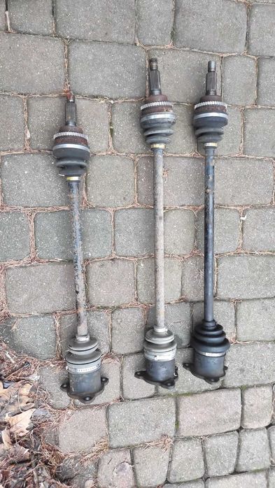 Suzuki swift mk3 4x4 pòłosie tylne komplet  2xprawa i lewa