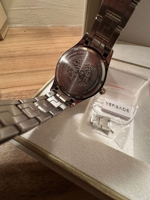 Продам оригінальний годинник Versace V12 Swiss Made