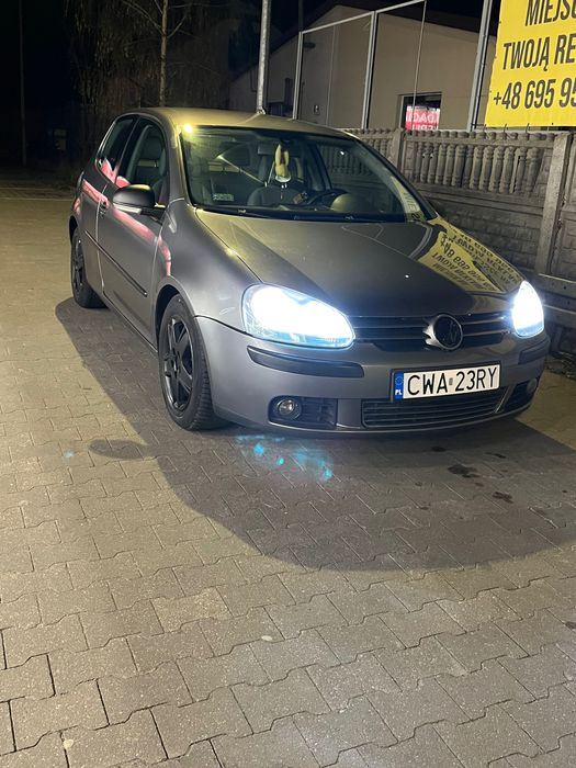 Volkswagen Golf 5 2.0tdi