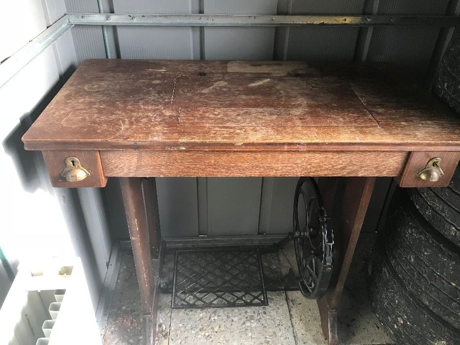 Sprzedam maszynę do szycia Pfaff antyk