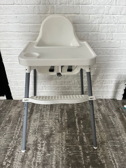 Столик для годування