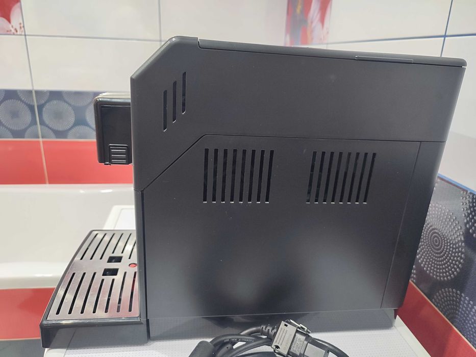 Кавоварка Saeco Minuto HD 8760