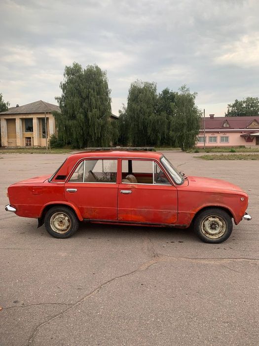 В продажі ВАЗ 21013