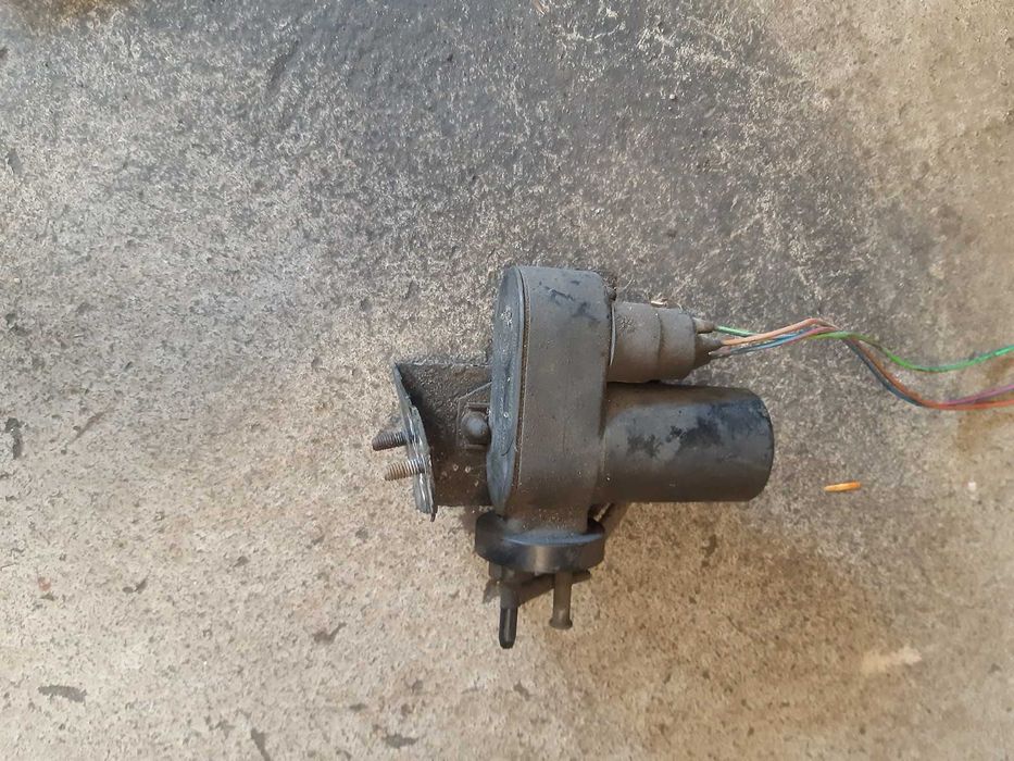 Pompka tempomatu Audi A6 C5 4B0'907325