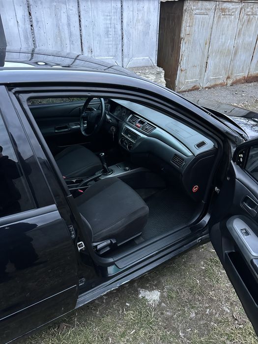 Mitsubishi Lancer 9