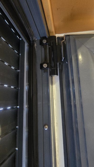 Janelas Aluminio oscilobatentes