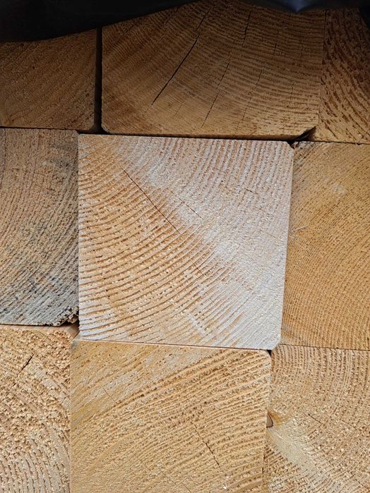 Kantówka sucha strugana krawędziak KVH NSi C24