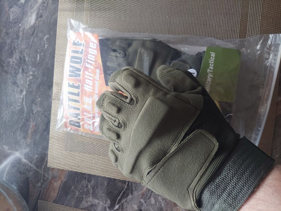 Тактичні перчатки зелені хакі