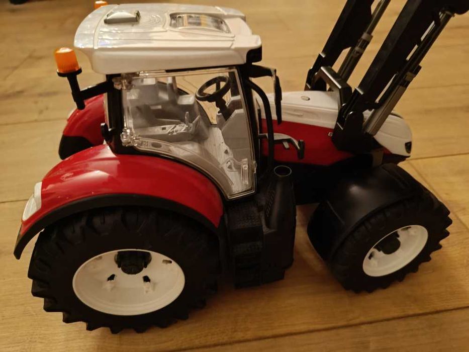 Traktor Bruder Steyr