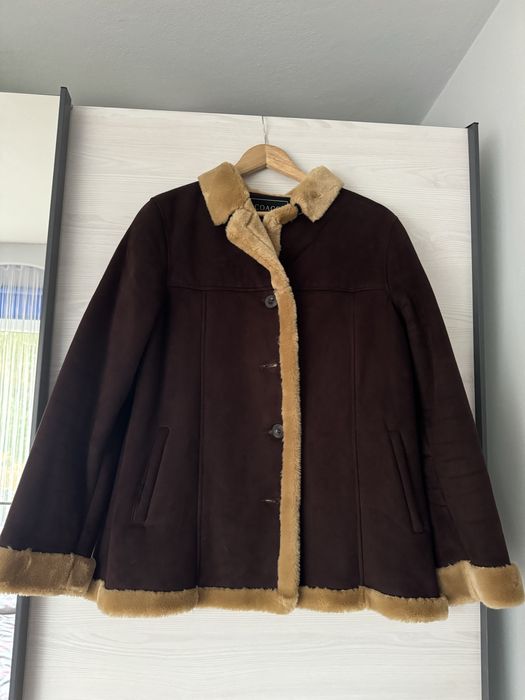 Damska kurtka materiałowa ocieplana polar futerko kieszonki guziki