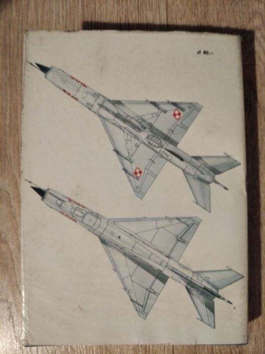 Nowoczesny samolot wojskowy - Tadeusz Królikiewicz