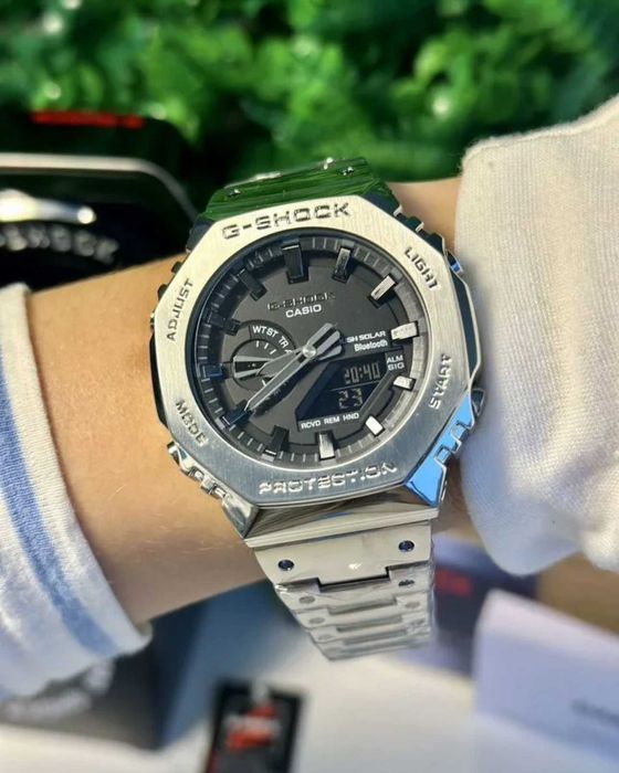 Часы Casio G-Shock B2100 из металла