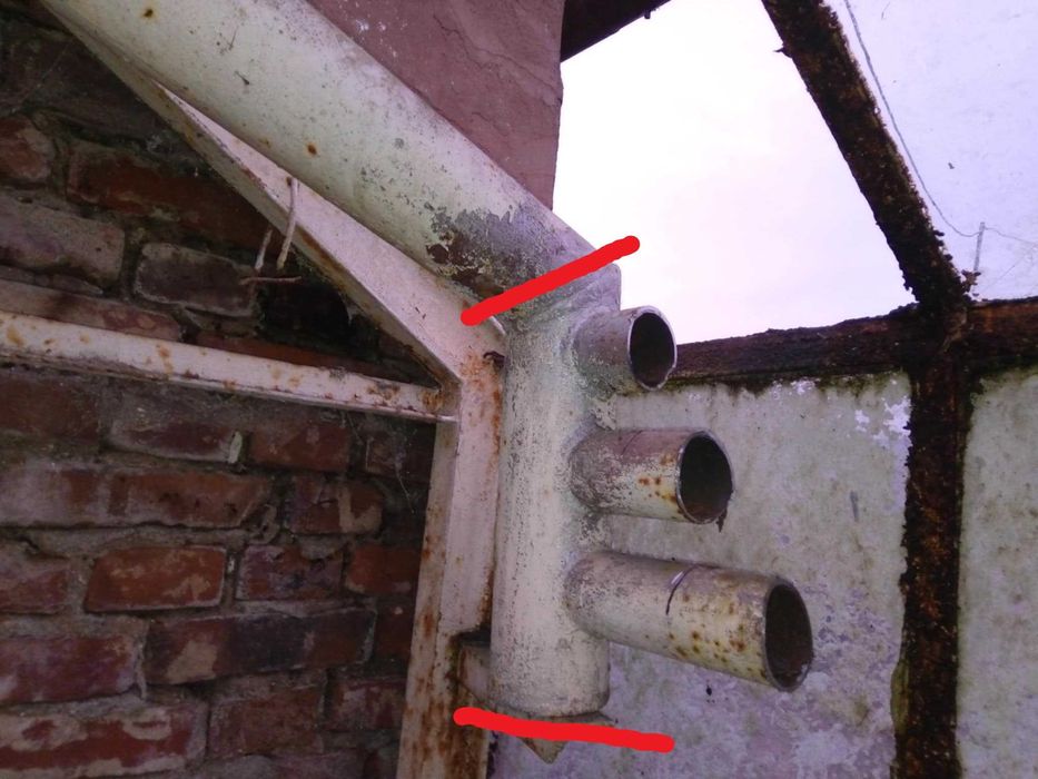 Rozdzielacz górny lewy stal fi 114mm 11,4cm na 76mm element rury 1 szt
