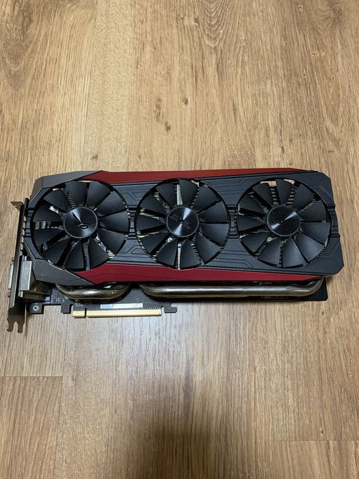 ASUS R9 390X Strix 8 ГБ