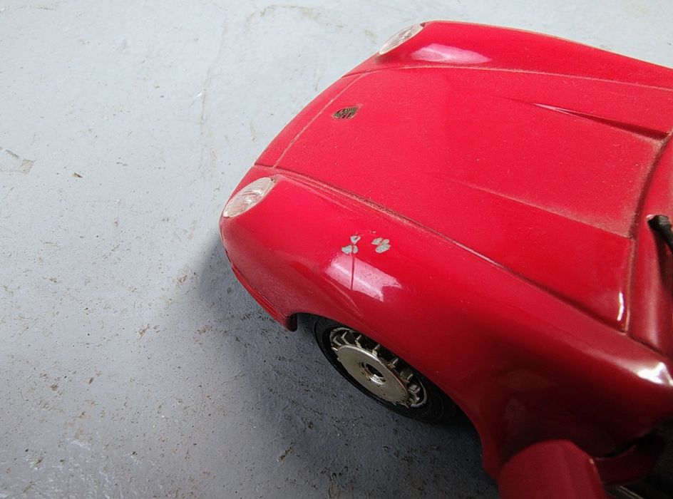 Model Porsche 959 Bburago skala 1:24