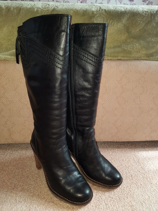 Чоботи зимові жіночі