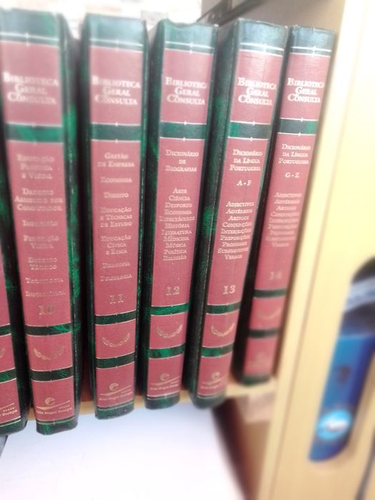 Enciclopédia -  Biblioteca geral de consulta