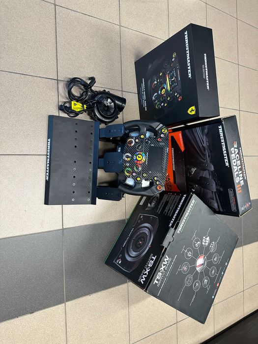 Kierownica Thrustmaster| Zestaw Xbox/PC