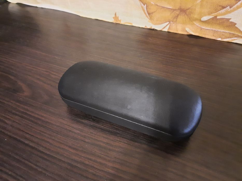 Футляр для очков черный