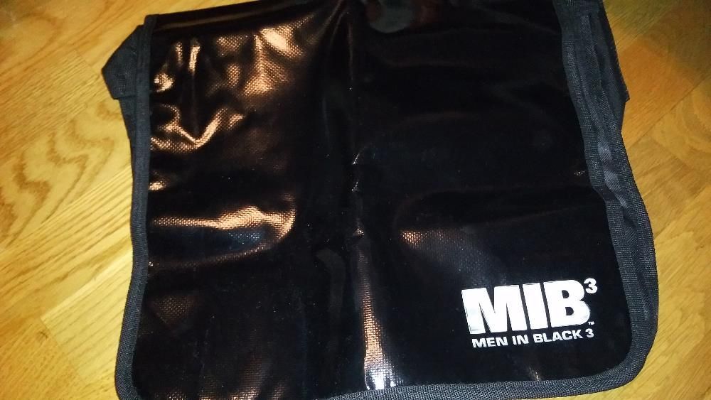 Mala Tiracolo do Filme MIB3