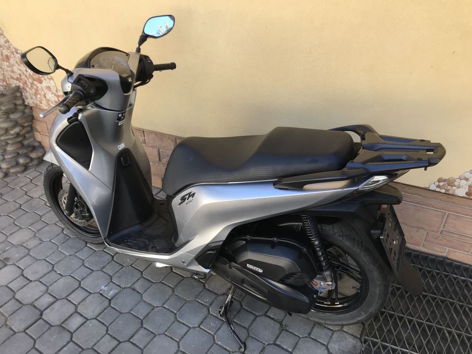 з документами HONDA SH 125 рік 2017    ne sh 150 sh300 sh350