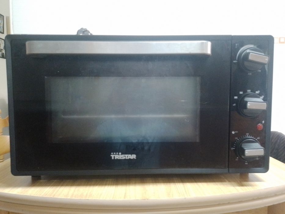 Forno eléctrico Tristar 2000W